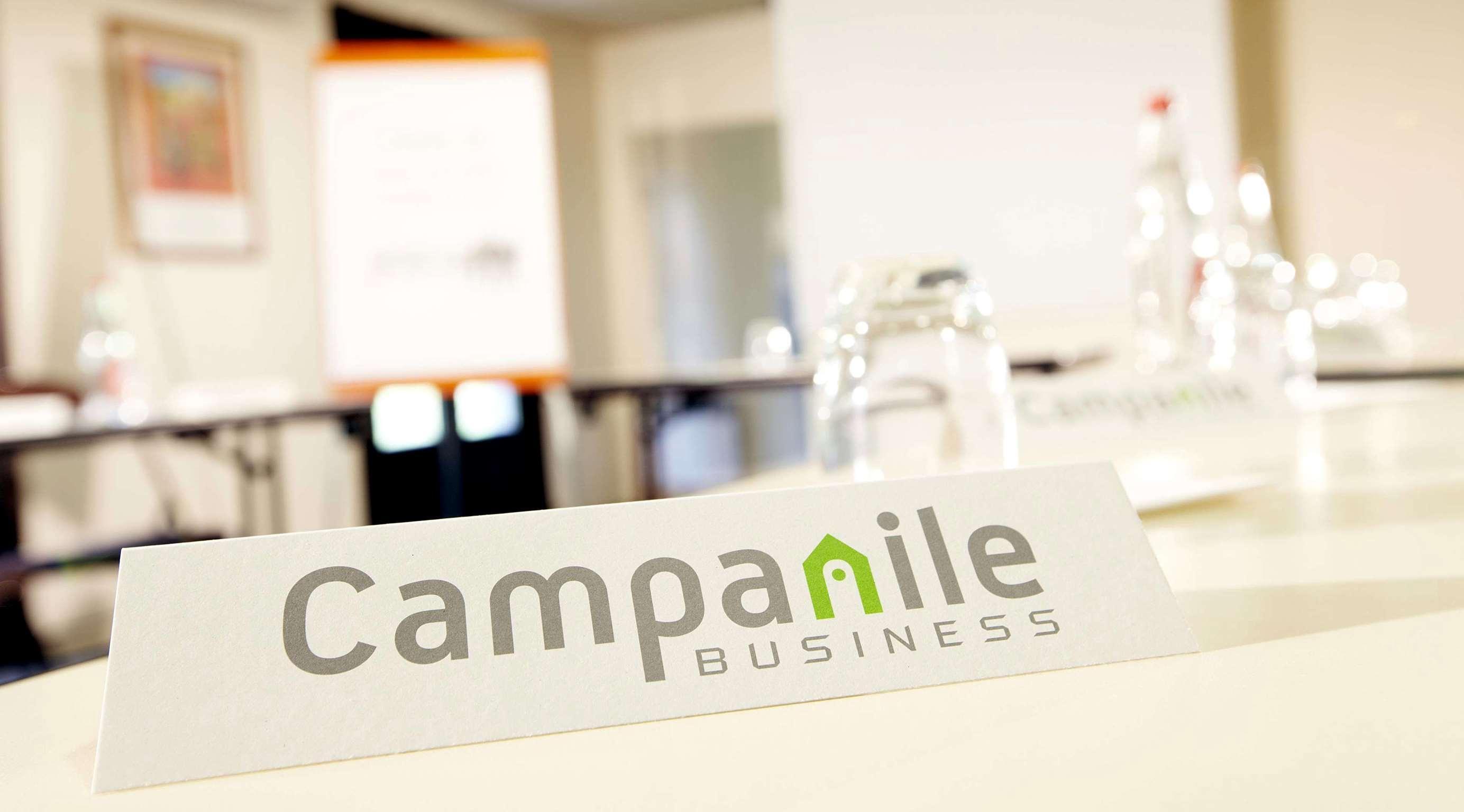 Campanile Marseille Vitrolles Griffon Hotel Exterior foto