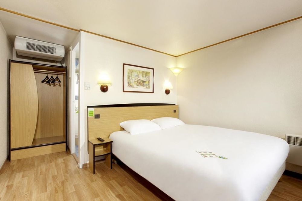 Campanile Marseille Vitrolles Griffon Hotel Quarto foto