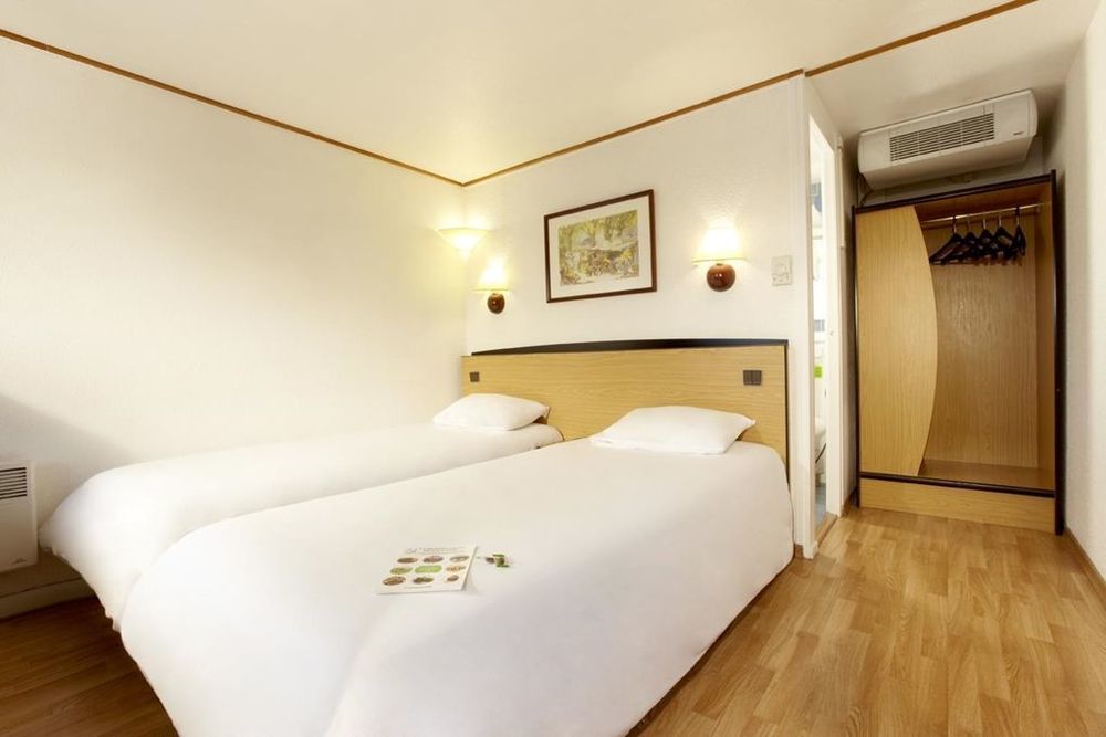 Campanile Marseille Vitrolles Griffon Hotel Quarto foto